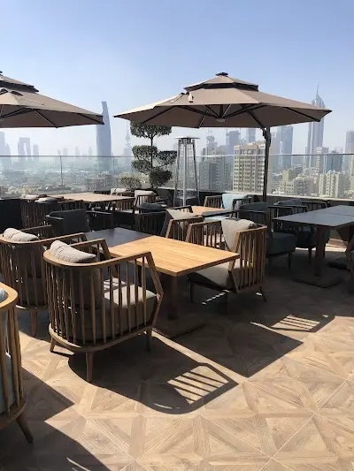 12.22 Sky lounge