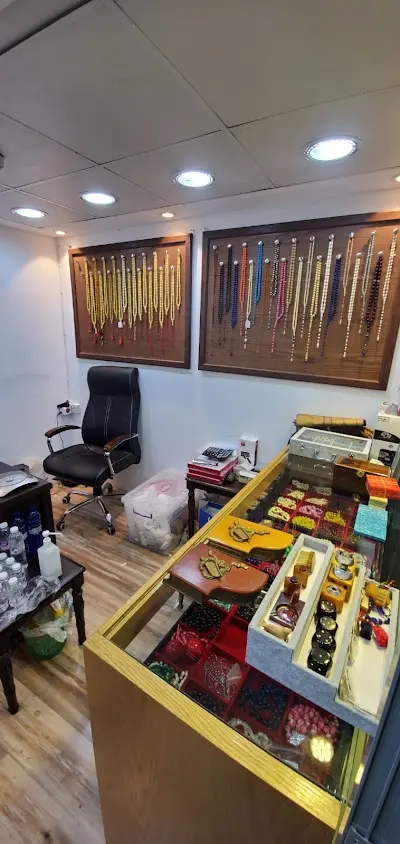 قاسم للهدايا و الكماليات