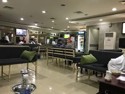 مطعم ومقهى زيزو