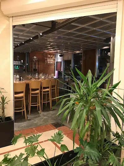 مطعم ذي بايكن تراي