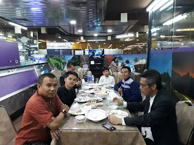 Al-Dawliyah Commercial Center