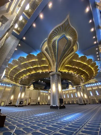 مكتبة المسجد الكبير العامة