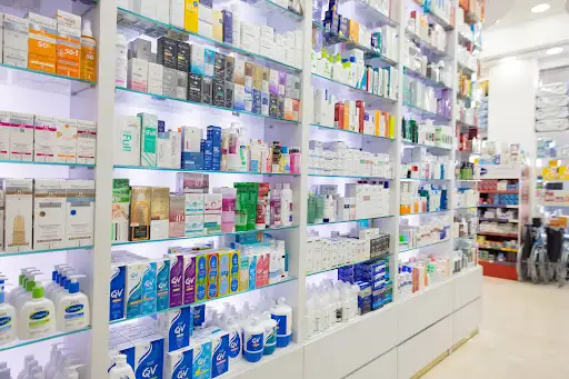 3 صيدلية رويال العقيلة Royal Pharmacy Eqaila 3