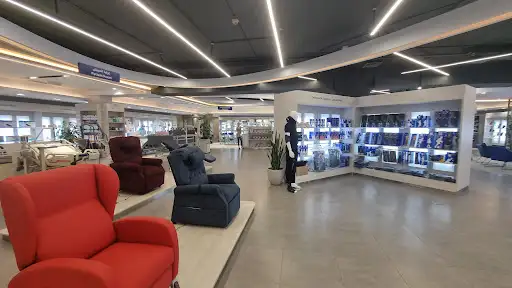 العيسى للرعاية المنزلية