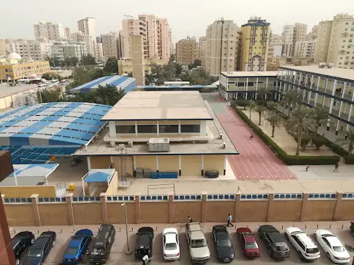 المدرسة الانجليزية