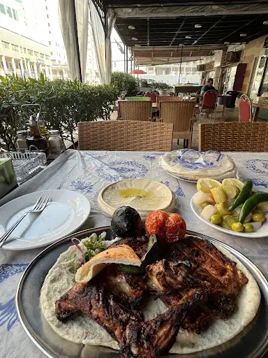 Arabic Restaurant. مطعم مشويات سمراء بيروت