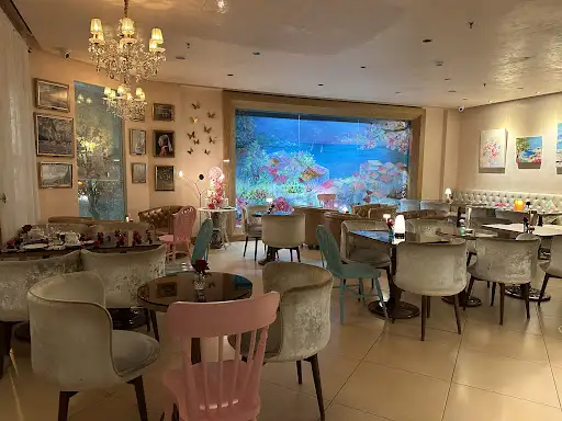 Art cafe