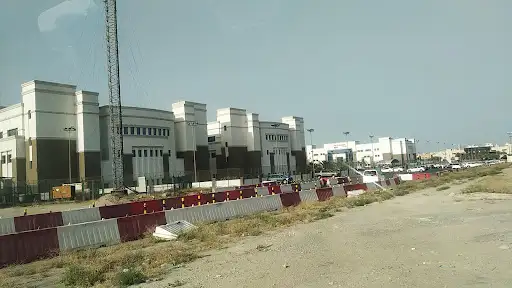 Aum gate F