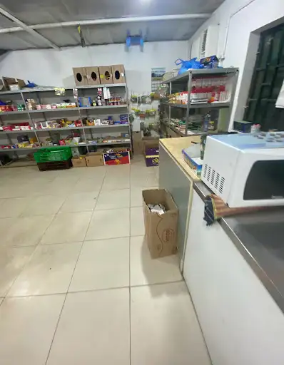 بقالة الددماك