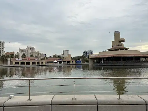 Boulevard lake park