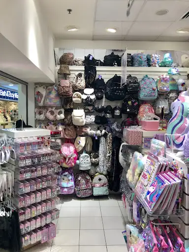 Claire's مشرف