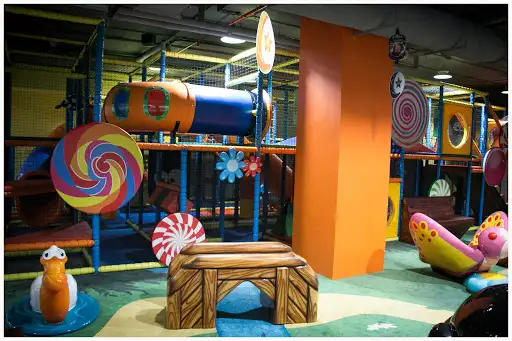 Cozmo Entertainment, Norma Khairan الخيران