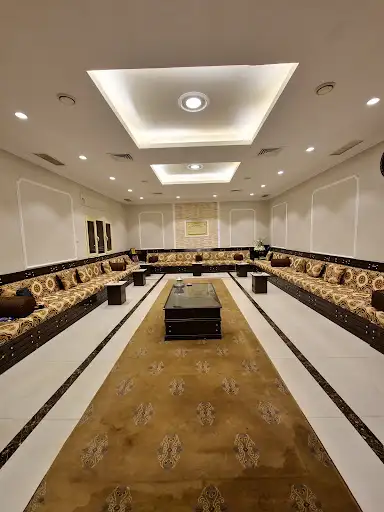ديوان الغانم مشرف
