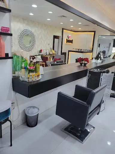 Elegance_Salon