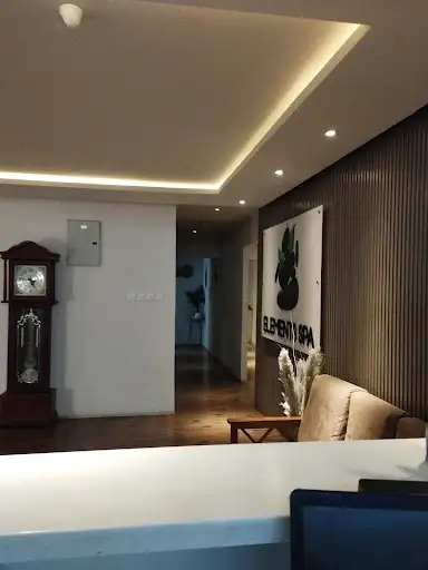 Elements SPA