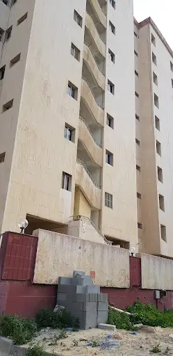 Farah Complex