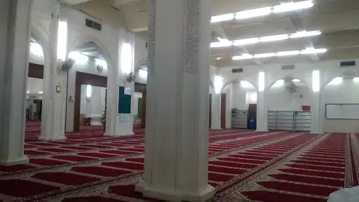 Fatimah Hamoud Al-Muqhawi Mosque