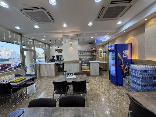 FOOD POINT RESTAURANT