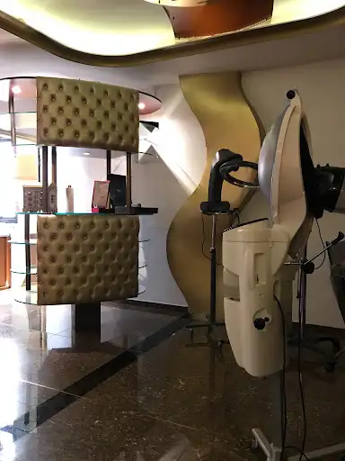 GF's Station Salon and Spa - جي اف ستيشن صالون و سبا