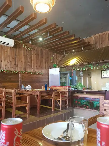 Golden Dragon Chinese Restaurant