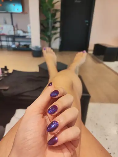 Hair She Goes Salon & Spa