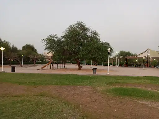 حديقة القصر