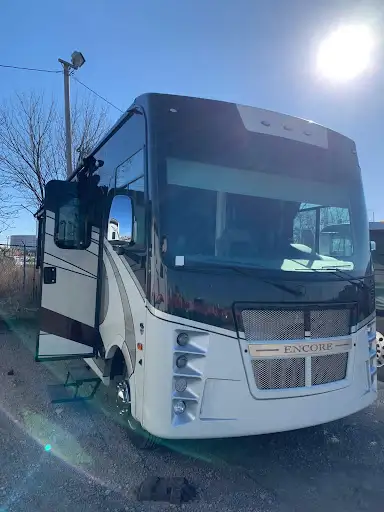 HQ RV