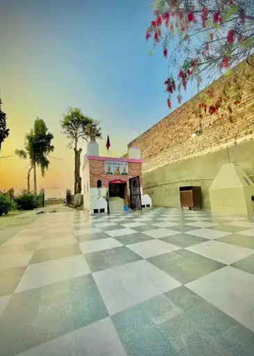 La’ala al Kuwait Store