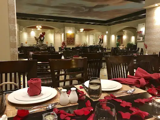 Lamar International Restaurant