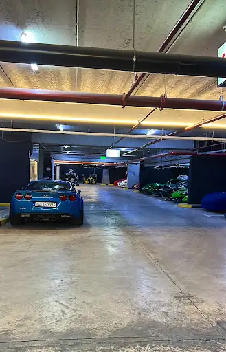 Legacy VIP parking مواقف تخزين سيارات