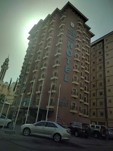 L'elysees Suite Hotel