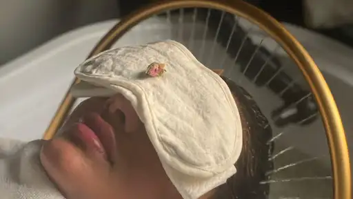 Lujo Headspa & Salon