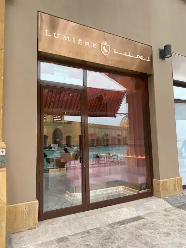 Lumiere Cafe