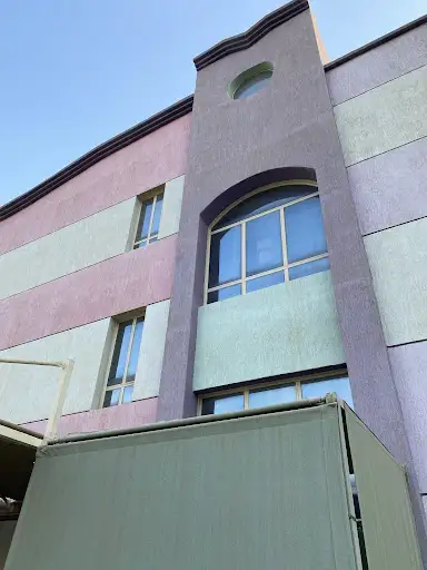 Manarat School