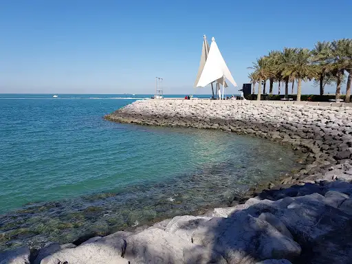 Marina Walk Ra's al Ard