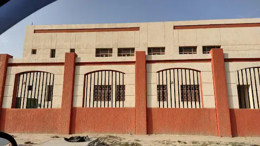 مدرسة الفرزدق (إبتدائية - بنين)