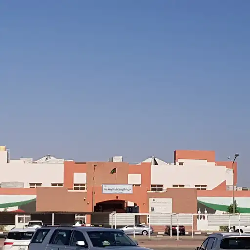 مدرسة ام كلثوم المتوسطة بنات