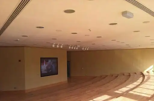 مدرسة ماما أنيسة المتوسطة بنات