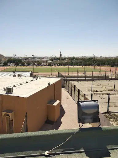 ملعب ثانوية صباح الناصر (العيون)