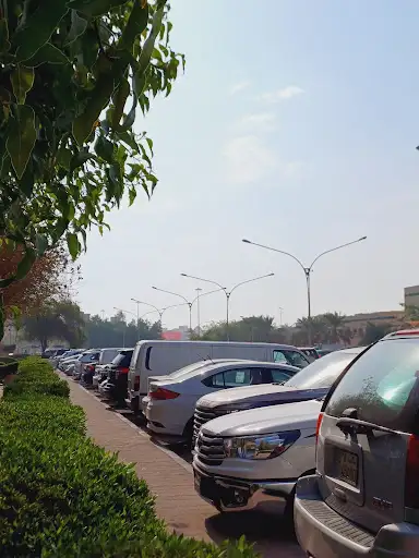 منطقة لوقوف سيارات العامة, Public Parking area