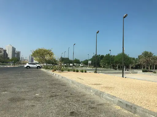 مواقف سيارات شاطيء الفحيحيل