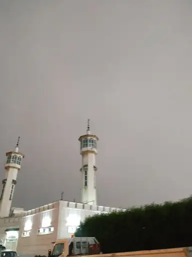 Mosque Al Kabeer Abu Khalifa