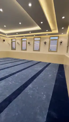 مسجد محمد العويمر و زوجته مهى أبوقذيله