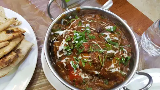 مطعم عيون الريان