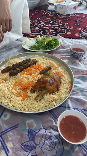 مطعم البخاري الطيب