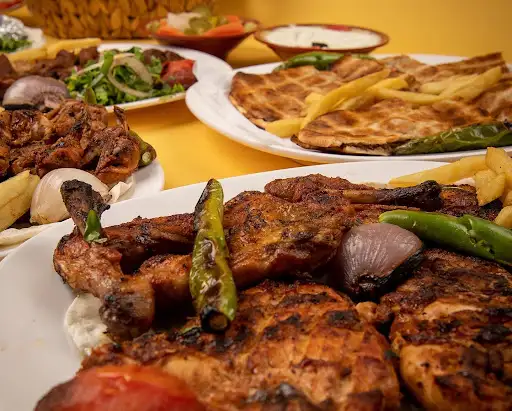 مطعم المضياف الشرقي
