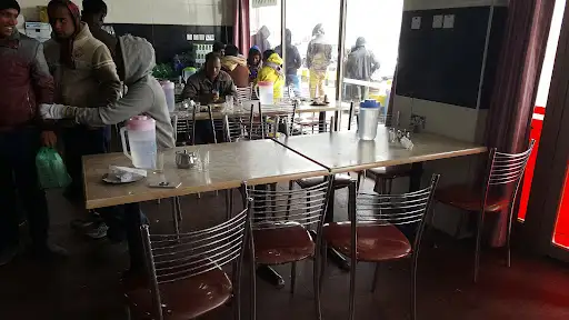 مطعم بيمبيس