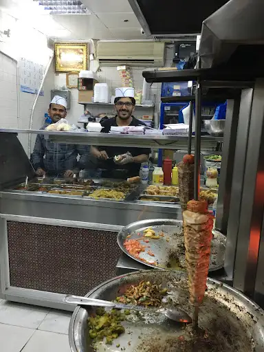 مطعم دانة شاطئ انجفة