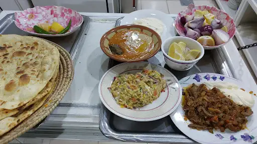 مطعم قصر الزاد