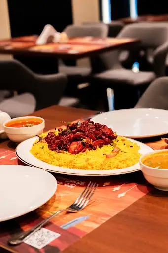 مطعم قصر غرناطة